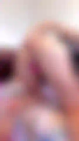 Fingere meinen engen arsch.