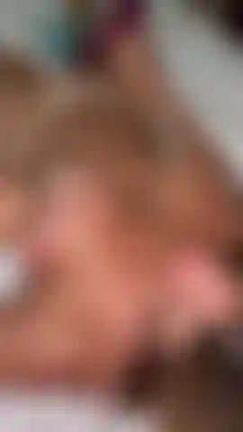 Willkommen zurück, mary. Meine beiden größten dildos 20 min.