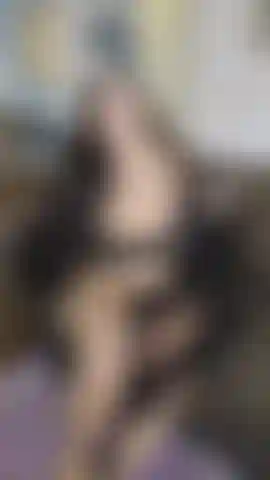 Slutty goth wife wants to fuck the handyman when her husband isn't home.
What he doesnt know wont hurt him, except he's a cuck so he definitely knows his wife is a slut.
A lil role play (plzzz compliment me because i hate roleplaying I feel so shy) of me as a slutty wife, sucking you (the handyman) off as a reward for your hardwork because my cuck husband is too cheap to tip more than $20.
I let you eat my ass, make me squirt on that dick, then I ride you till you fill me up deeply 🤪