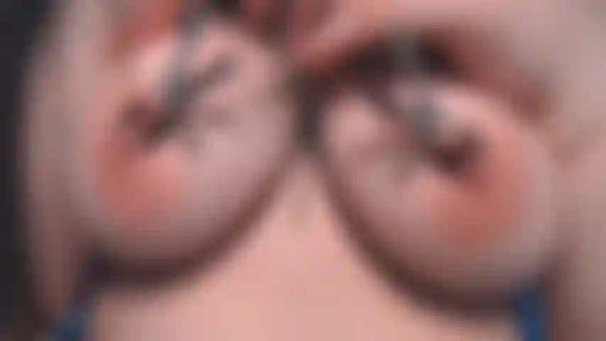 Binde brüste-klemmen-nippel-spanking.