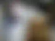 Mmmmmmm, ich genieße es, alle meine höschen anzuprobieren, während meine muschi jedes einzelne nass macht. Die art und weise, wie sich meine ungezogenen teile anfühlen, wenn sie meinen ungezogenen pussy-hugger berühren, hat etwas so sexy und berauschendes.