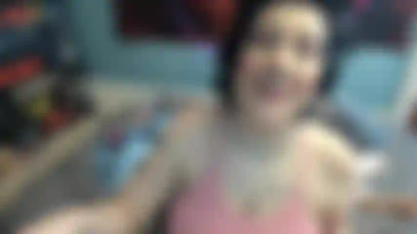 Shae wednesday gibt rimjob und streicheleinheiten.