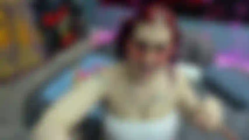 Stiefschwester erwischt dich beim wichsen.