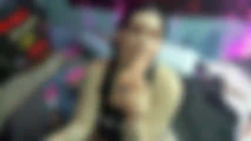 Eine dicke schlampe bettelt um anal!