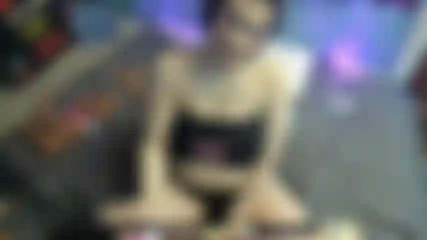 Aggressiver joi „fick diese Fleshlight härter!“.