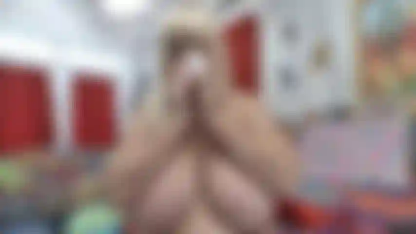 Niesen, nase putzen, husten mit hängenden titten.