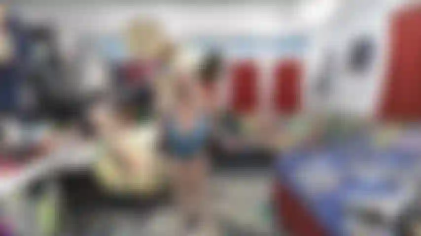 Larryb – kleid, zeige hängende titten, twerkendes arschloch, reverse cowgirl, reite spielzeug, missionarsstellung, küssen.