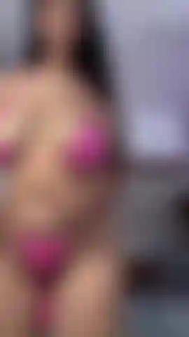 Genieße meine sexy kurven.