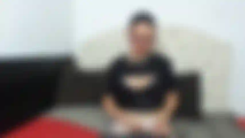 Mund und offene beine.