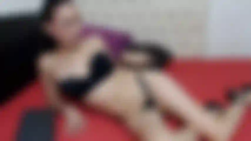 Kleine sexy milf.