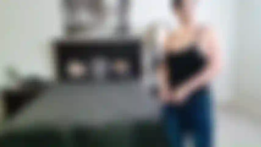 Stiefmutter erwischt dich beim tragen ihres höschens, cei.