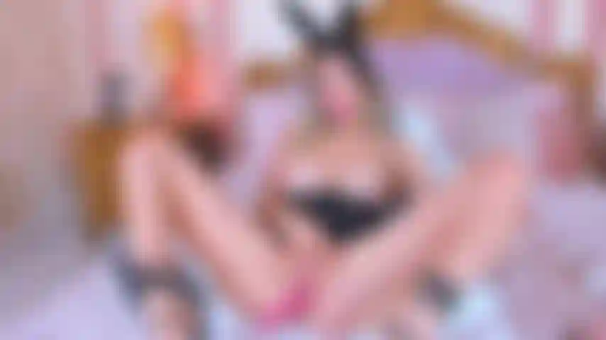 Ein freches und verspieltes häschen.