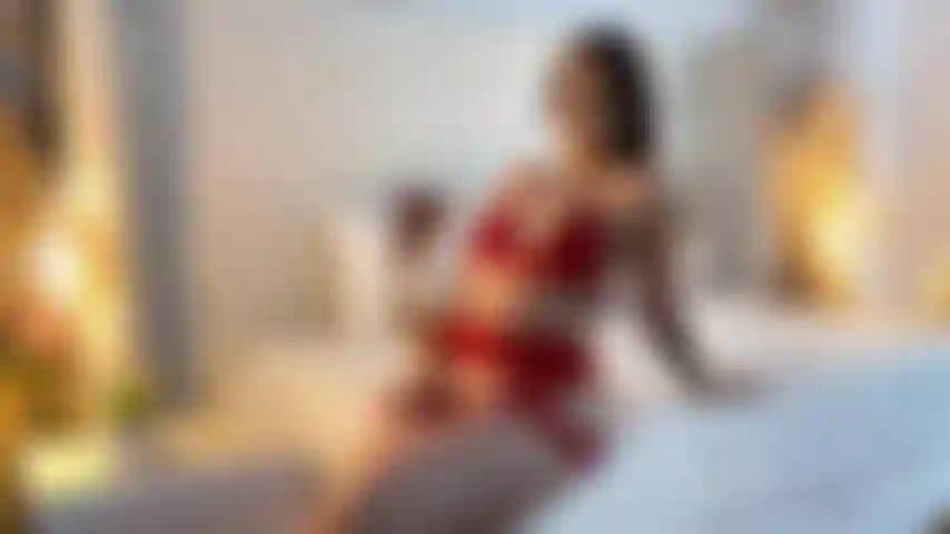 I love being able to undress slowly to delight your eyes.