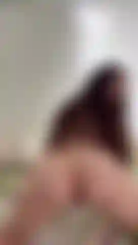 Die nach dem duschen gefickt wird.