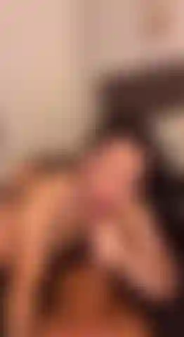 Ich lutsche deinen großen schwarzen schwanz!