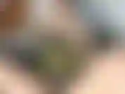 Trage eines meiner lieblingsoutfits. Schneller striptease. Ich weiß, dass du es kaum erwarten kannst, alles in meinen arsch zu stecken. Ich nehme etwas gleitgel und mache es bis zum ende.