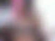 David schenkt der schwester seiner frau eugenia große aufmerksamkeit. Sie ist eine vornehme wissenschaftlerin und sie ist auch ein ungezogenes mädchen. Sie ist single und sehr versaut. Sie möchte eindeutig von david profitieren.