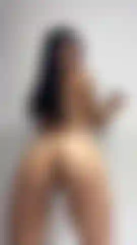 rate my pussy from 1 to 10 honey :)