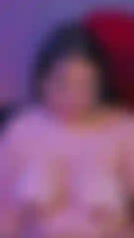 Let's play with my clitoris until you give me all your milk, I have very big tits for you, a fat pussy and I am a chubby girl