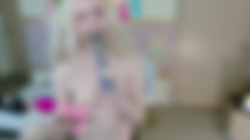 Schielender gesichtsfick – sophia sinclaire sabbert und würgt über deinen harten schwanz – 4k mp4.