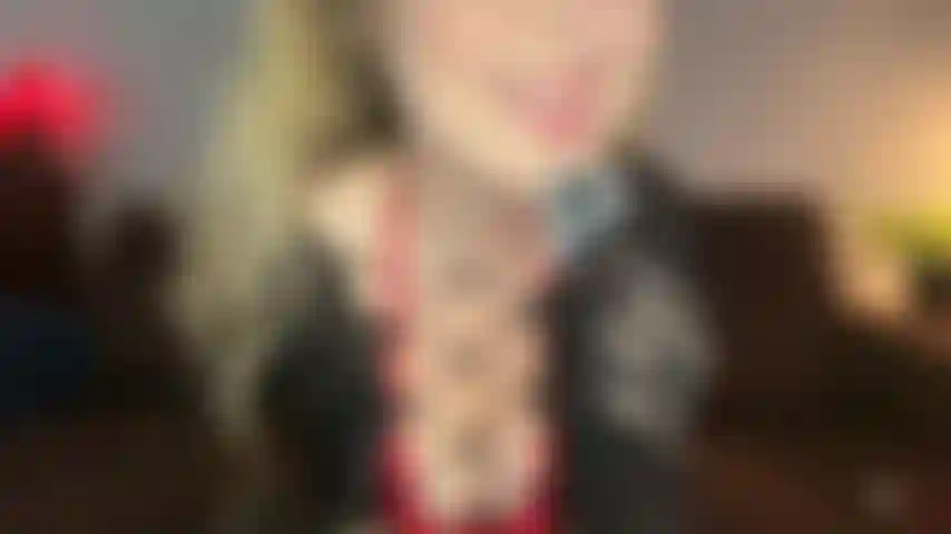 Winzig & nutzlos (sph, joi, edging, reizen & verweigern, femdom).
