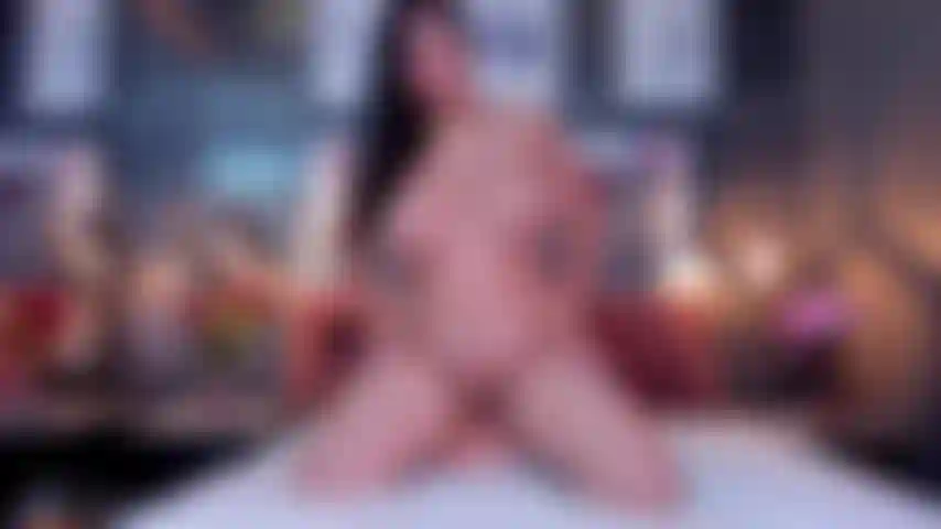 Lasse meine köstlichen titten bei einem tollen ritt hüpfen.