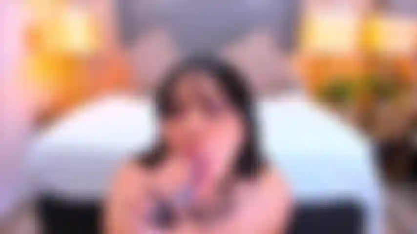 Sophie bläst dir n tittenjob für dich und frisst dann deine ganze ladung.