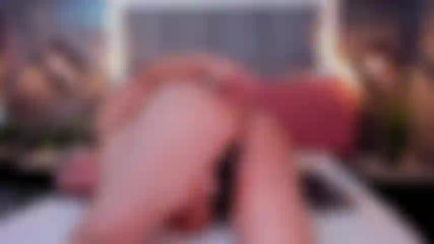 Spiele mit der muschi.