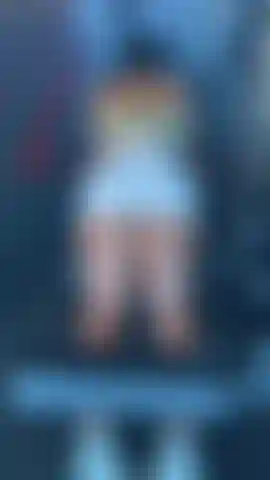Beim sport erwischt; riskantes abspritzen bei öffentlichen wetten. 🤯 Freche sophie trägt sneaker, spielt heimlich mit ihrer muschi und squirtet.