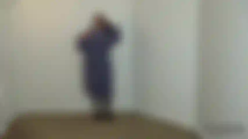 Dein geburtstagsgeschenk – ich! Ich weiß, dass du geburtstag hast und ich habe beschlossen, dir ein besonderes geschenk zu machen. Endlich darfst du mich ficken! Wir können uns zeit nehmen, ich necke dich, indem ich mich ausziehe und tanze, bevor ich deinen harten schwanz reite. Fahre mit gesichtsansicht und dann mit arschansicht.