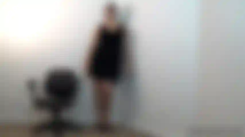 Die wieder eine schmutzige milf fistet - ich habe es geliebt, vorher mit dir zu spielen und zu fühlen, wie du meine ficklöcher öffnest. Lass mich wieder auf diese hand kommen! Benutze mich und mache mich für dich zu einer dreckigen verfickten hurensau.