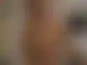 Gehe, springe und twerk- ich gehe in meinen high heels, dann barfuß, hin und her wie auf einem laufsteg. Ich mache dann ein paar hampelmänner aus allen blickwinkeln, was zu einem twerk-finale führt!