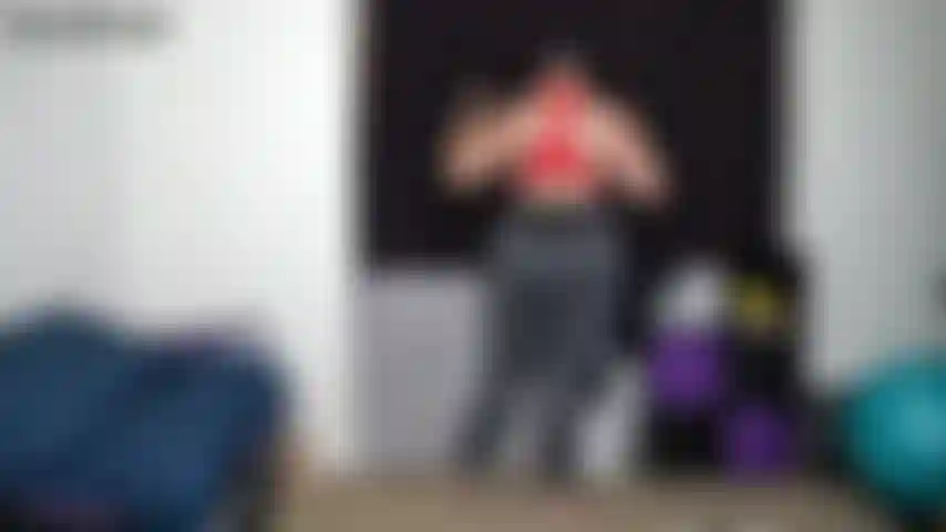 Dominiere mitbewohnerin, joi necken - ich erwische dich dabei, wie du auf meinen arsch starrst, und bringe dich dazu, deinen schwanz herauszuholen, um mich zu streicheln. Du musst mit deinem verlobten schluss machen, damit du mich jeden tag anbeten kannst. Geh auf die knie. Ich reibe meine fotze, jetzt komme ich genau dann, wenn ich es dir sage!