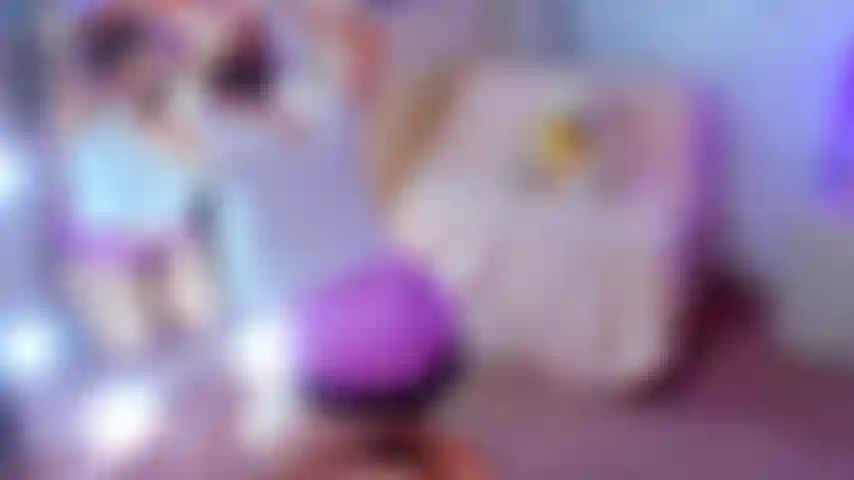 Genieße meinen spiegelblick >,<.