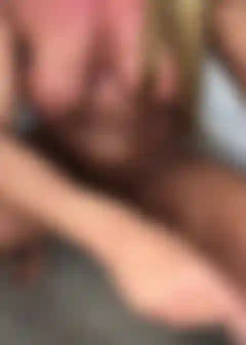 Rasieren einer muschi mit großer klitoris <3.