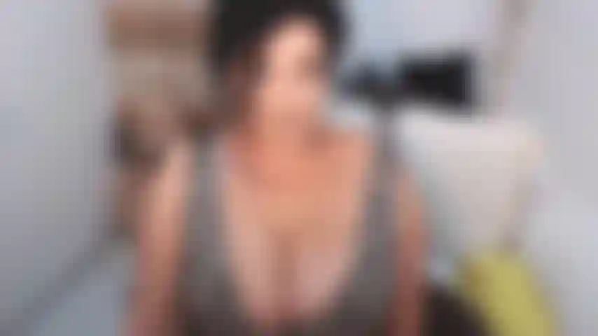 Der alte, aber gute blowjob mit viel spucken, würgen und dirty talk. Also ich!