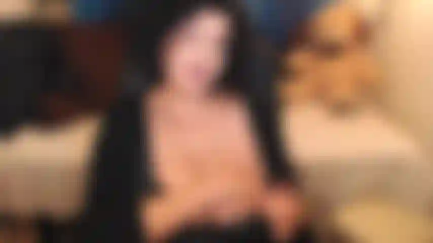 Befruchte mich, schwängere mich, schwängere mich, züchte mich, besteige mich, schwängere mich verdammt noch mal! Benutze keine kondome und mach es mir noch mal zur mama.