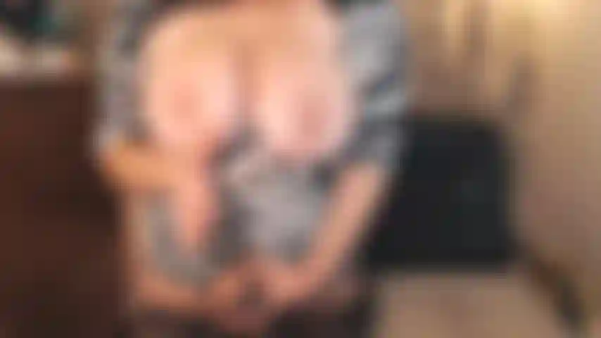 Liebe meine kleinen möchtegern-schwanzschlampen. Muss trainiert werden? Mach mit, ich habe einen 10-zoller nur für dich.