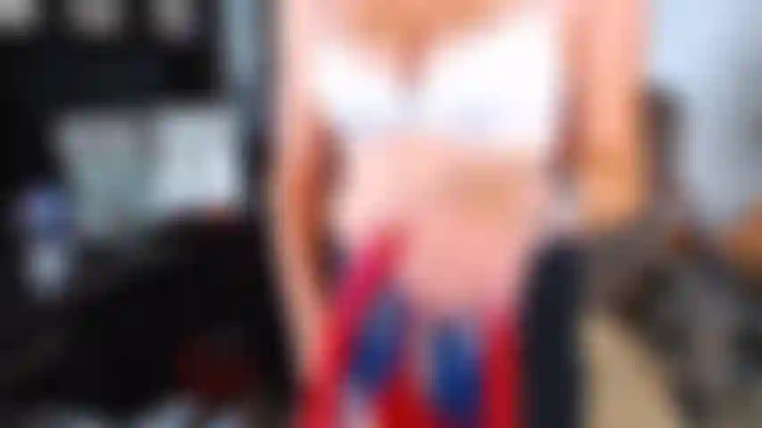 98. Puppenreiten mit keds an.