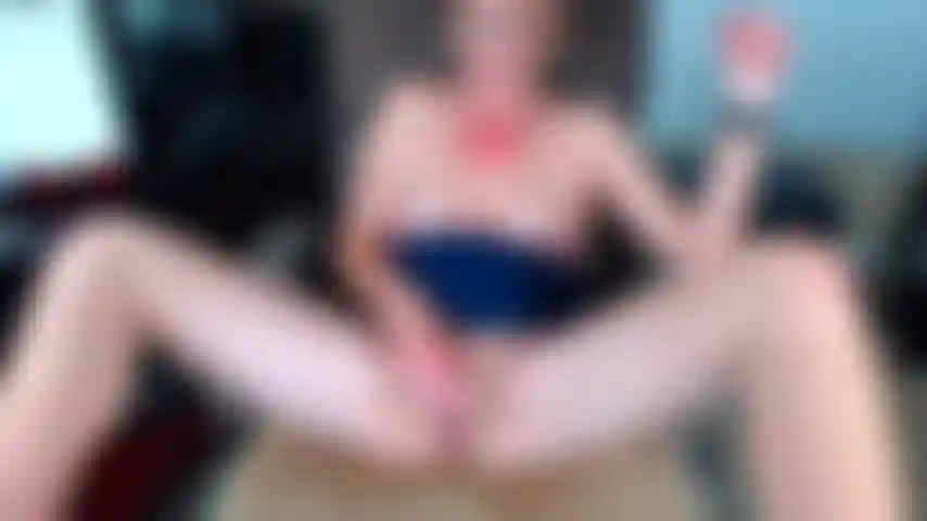 73. Fun gs mit schwanzeiswürfeln und vibrator. Ich habe 3 orgasmen, der letzte ist ein schwall!