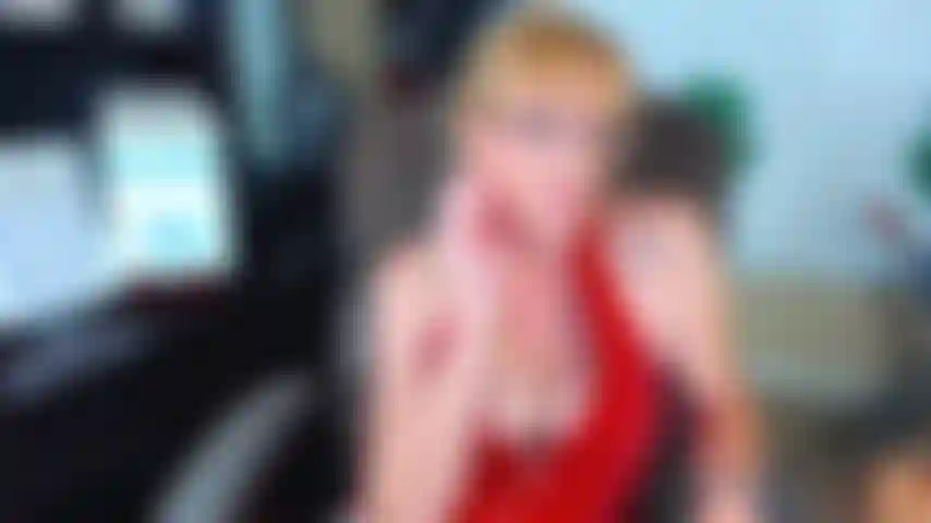 101. Ein mitarbeiter-rollenspiel mit dildo-muschi-pochen.