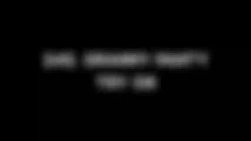 342. Oma-höschen anprobieren.