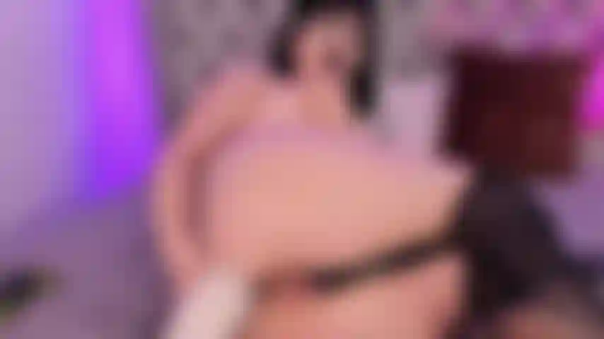 Fick die schöne mime in ihr arschloch und stöhne vor vergnügen.