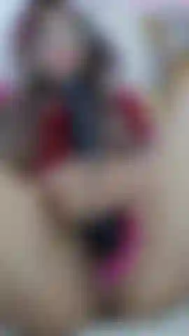 Oh yes, im  fuck my pussy with domi and lush