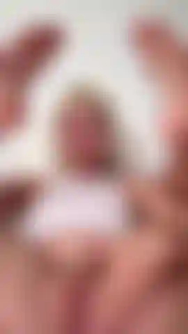 Füße + feuchte rosa muschi.