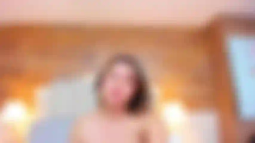 Vollständiges video von mir. Ich war so geil, dass meine rosa und enge muschi sehr nass war und ich einfach viel sex wollte.