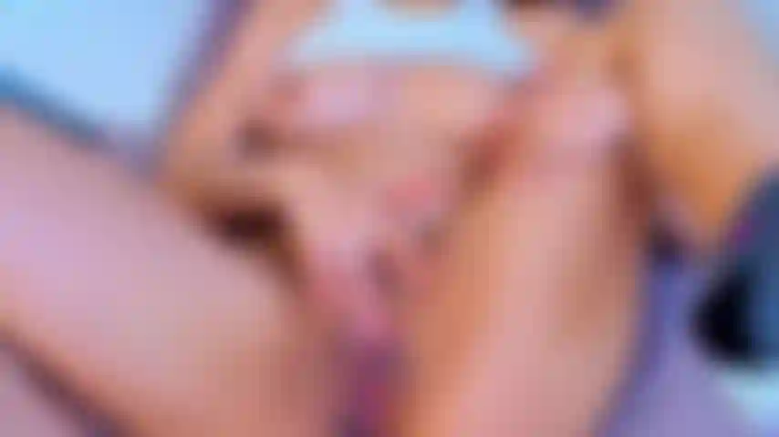 Look how it opens and its wetness increases, my pussy is hungry and craves that cock.