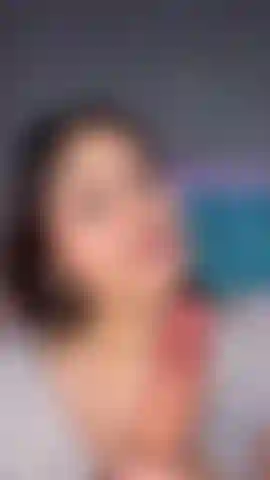 Ich will deinen schwanz in meinem mund und esse ihn mit vergnügen.