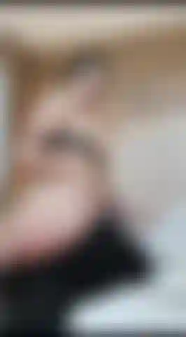 Mache gern komplette videos. Es erregt mich, mit meinen fingern an meiner muschi und meinen brüsten zu spielen.