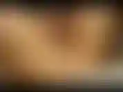 In diesem heißen video necke ich dich, indem ich meine strumpfhosenmuschi darüber und darunter reibe, schmutzig rede und meinen strumpfhosenzwickel schön nass mache. Heißes video für strumpfhosenliebhaber.